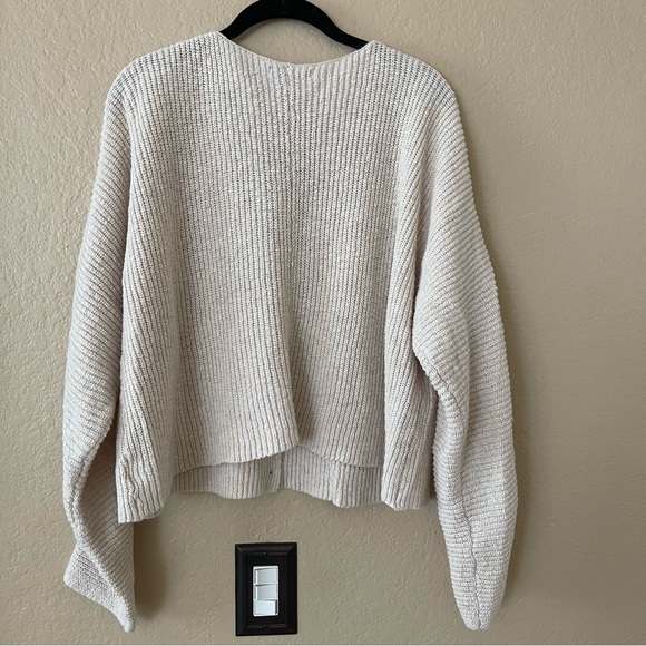 American Eagle Outfitters Beige Button-Up Cardigan - Picture 2 of 3